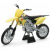Model 1:6 Suzuki RM-Z 450 Model 1:6 Suzuki RM-Z 450